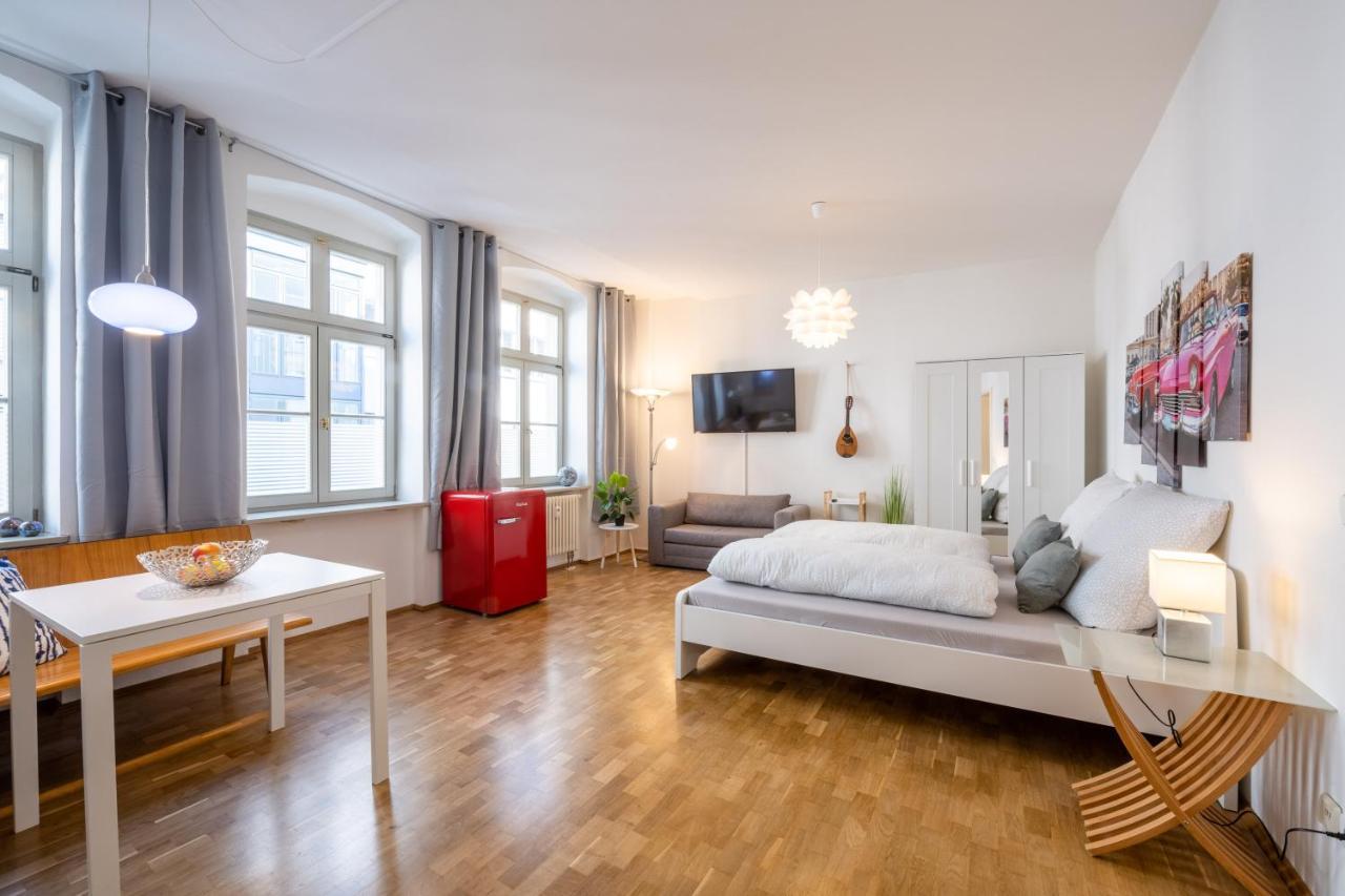Grosse Altstadtwohnung In Top Lage Zentrum Dresde Exterior foto